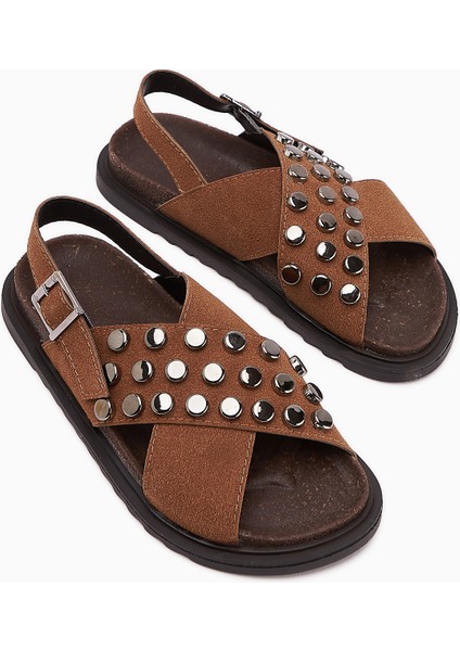 Lina Taba Zımbalı Çapraz Bantlı Kadın Sandalet