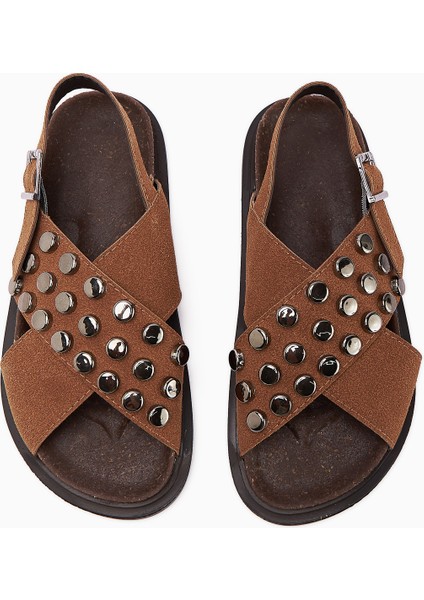 Lina Taba Zımbalı Çapraz Bantlı Kadın Sandalet indirimleri