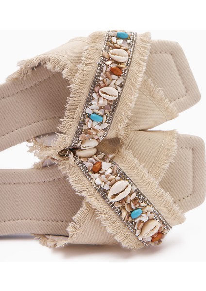 Felisa Bej Taş ve Deniz Kabuğu Süslemeli Bohem Kadın Terlik fiyatları