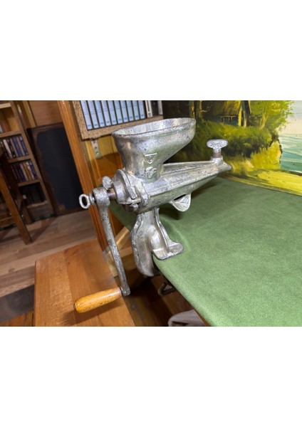 1950 Ler Tuttu Furitti Metal Meyve Sıkacağı