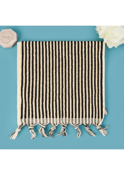 Soft Helga El Havlusu - Ekru / Siyah - 30X50 cm