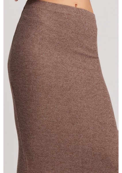 Kadın Slim Fit Dar Kesim Yırtmaçlı Kahverengi Etek modelleri