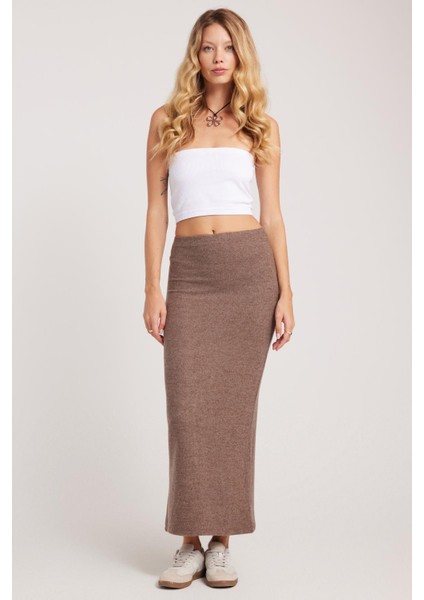 Kadın Slim Fit Dar Kesim Yırtmaçlı Kahverengi Etek fırsatları