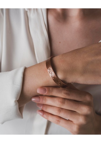 Sarmal Sarmaşık Desenli ve Dua Işlemeli Bakır Bilezik (Zeolit Taşı) indirimleri