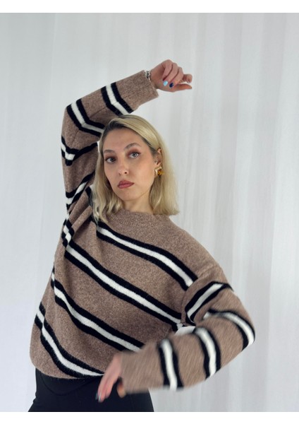 Şardonlu Çizgili Triko Kazak Kadın Vizon Rengi