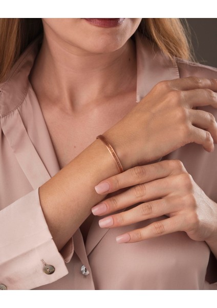 Içi Dövme Desenli Dışı Ayetel Kürsi Yazılı Ince Bakır Bilezik