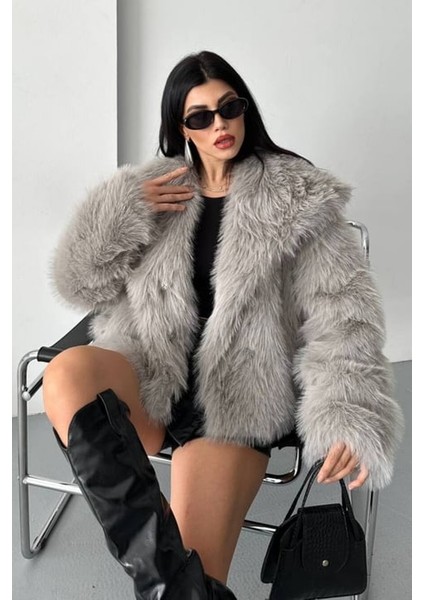 Kadın Suni Kürk Mont – Şal Yaka, Kruvaze, Çift Çıtçıtlı, Uzun Kollu, Kalın, Rahat Kalıp