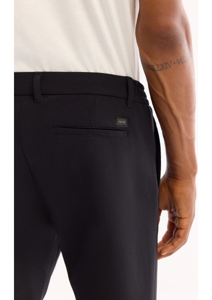 Erkek Siyah Yanı Lastikli Hızlı Kuruyan Kırışmayan Slim Fit Pantolon A52Y3077 fırsatları