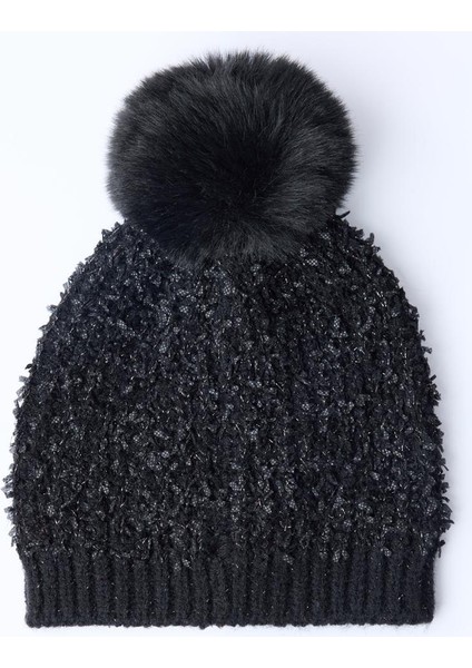 Siyah Ponpon Detaylı Bere