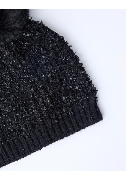 Siyah Ponpon Detaylı Bere fiyatları