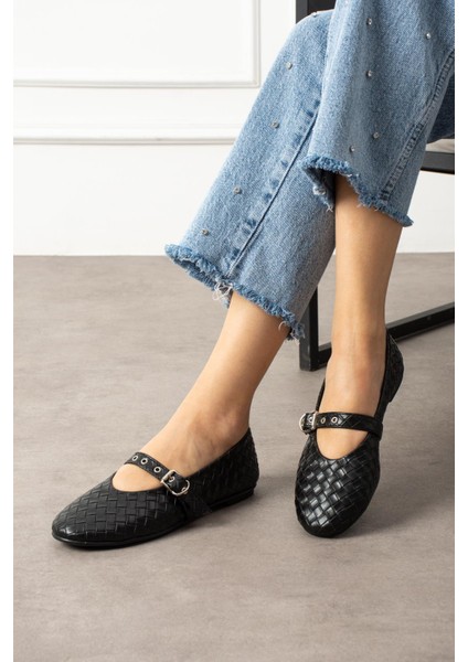 Masvi Kadın Babet Önden Bantlı Tokalı Örgü Dokumalı Siyah Deri