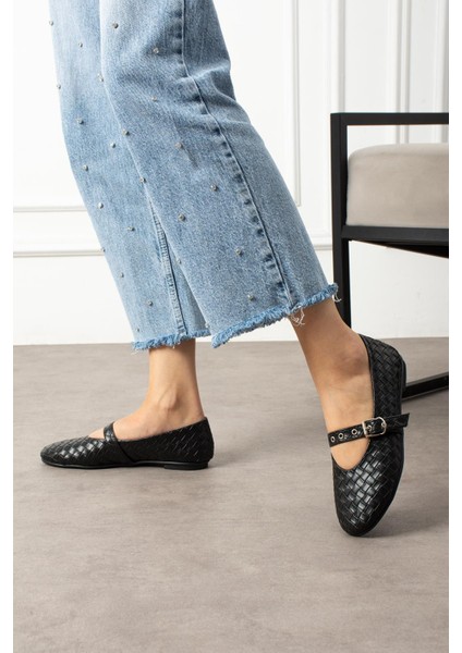 Masvi Kadın Babet Önden Bantlı Tokalı Örgü Dokumalı Siyah Deri fiyatları