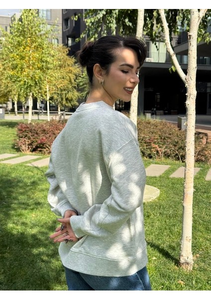 Paris Işlemeli Şardonlu Sweatshirt indirimleri