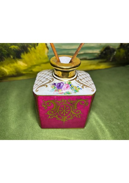 Fransız Porselen Oda Kokuluğu 10,5 cm Boyunda fırsatları