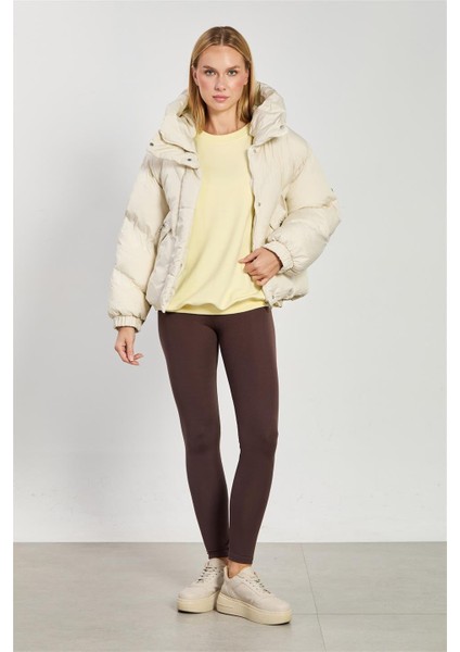 Kadın Yan Cepli Kapüşonlu Şişme Mont - Ekru modelleri