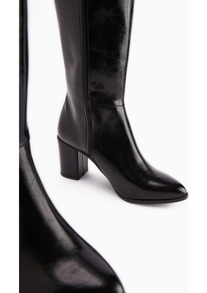 Tatum Siyah Kırışık Rugan Sivri Burunlu Orta Topuklu Çizme fiyatları
