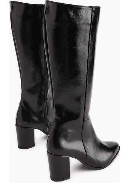 Tatum Siyah Kırışık Rugan Sivri Burunlu Orta Topuklu Çizme indirimleri