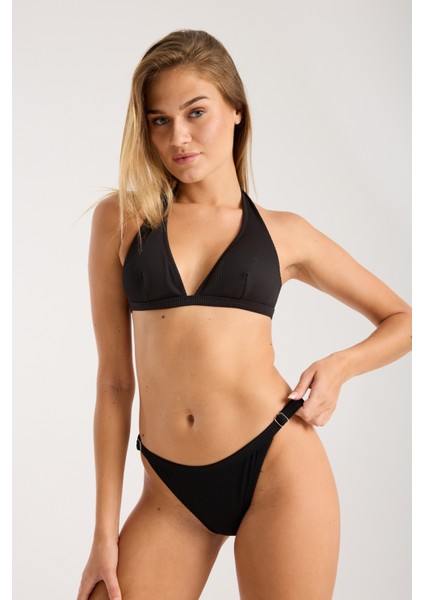 Yeni Sezon Ayarlanabilir Bel Boyundan Bağlamalı Dokulu Kumaş Üçgen Bikini Takımı Çıkartılabilir Göğüs Pedli fiyatları