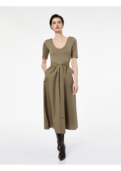 U Yaka Kısa Kollu Kemer Detaylı A Kesim Uzun Elbise fiyatları