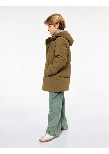 Cep Detaylı Uzun Kollu Su Itici Kapşonlu Mont fiyatları
