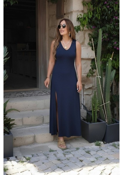 Kadın Askılı V Yakalı Yırtmaçlı Uzun Viskon Elbise fırsatları
