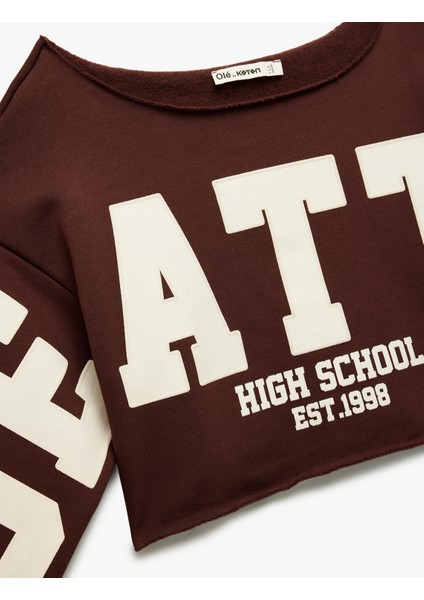 Uzun Kollu Baskılı Kayık Yaka Oversize Crop Sweatshirt modelleri