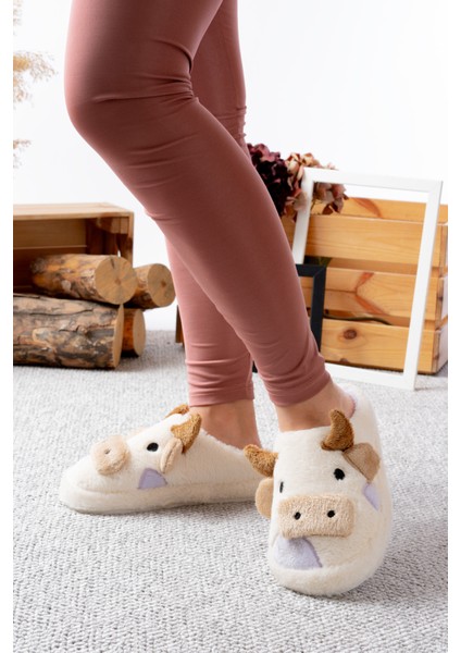 Kadın Öküz Figürlü Sessiz Taban Peluş Ev Terliği fiyatları