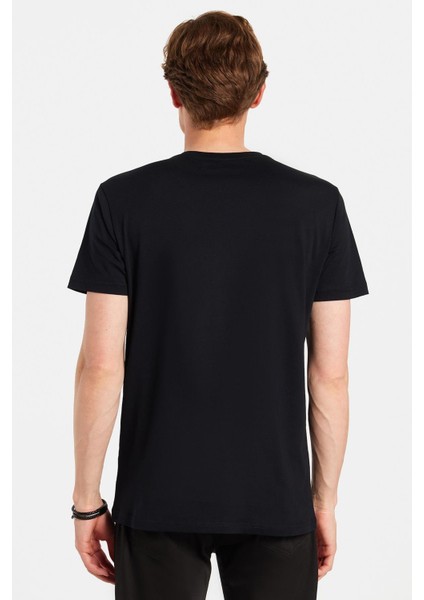 Erkek Slim Fit Dar Kesim %100 Pamuk Yumuşak Dokulu Baskılı Siyah Bisiklet Yaka Tişört indirimleri