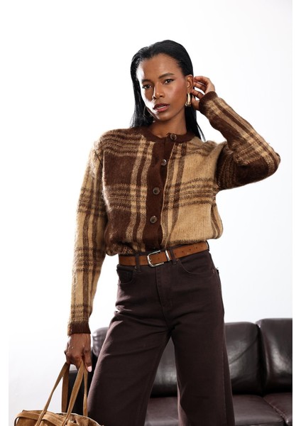 Kahverengi Şardonlu Hırka 0092