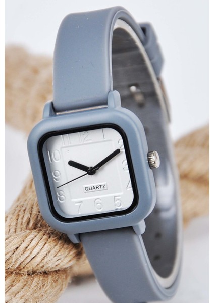 Gri Renk Silikon Kordon Şık Şirin Rakamlı Çocuk Kol Saati STA-1207-001