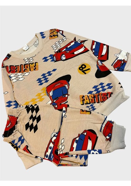 Erkek Çocuk Pamuklu Şardonlu Kahverengi Yarış Arabası Desenli Uzun Kollu Kışlık Pijama Takımı modelleri