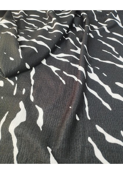 Siyah Beyaz Desenli Irmak Örme Jarse (En 150 cm x Boy 250 Cm) fiyatları