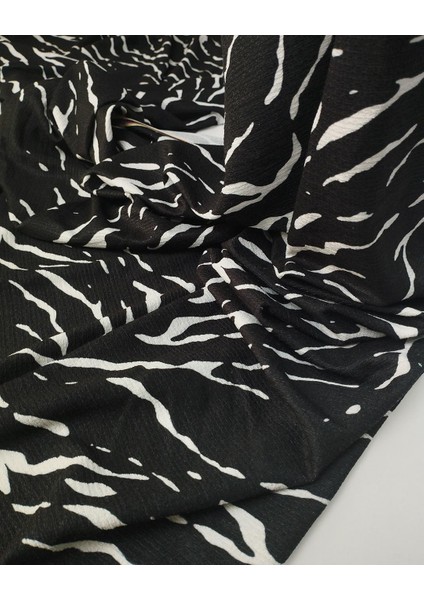 Siyah Beyaz Desenli Irmak Örme Jarse (En 150 cm x Boy 250 Cm) indirimleri