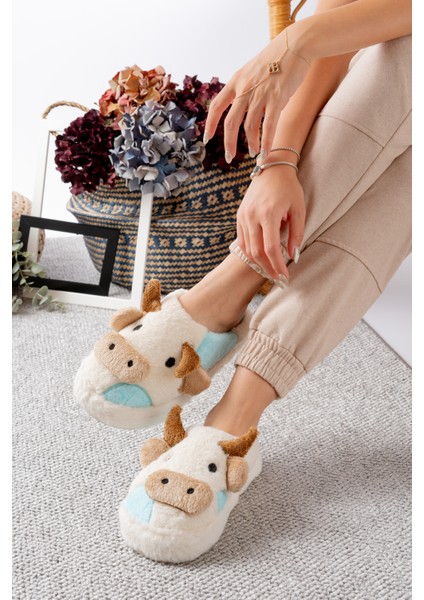 Kadın Öküz Figürlü Sessiz Taban Peluş Ev Terliği modelleri