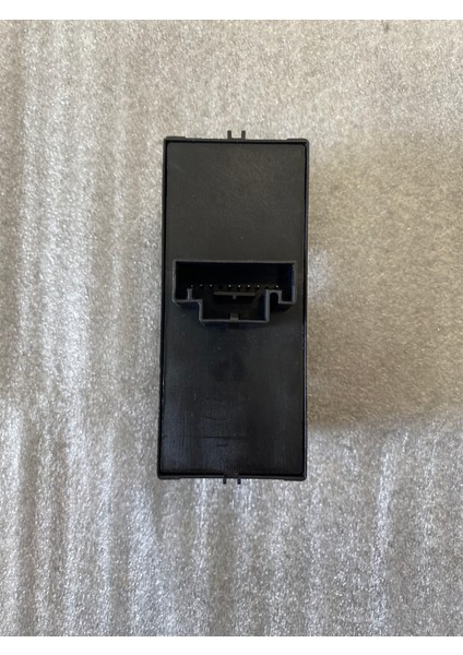 Volkswagen Passat B8 Sol Ön Cam Düğmesi 5G0959857C fiyatları