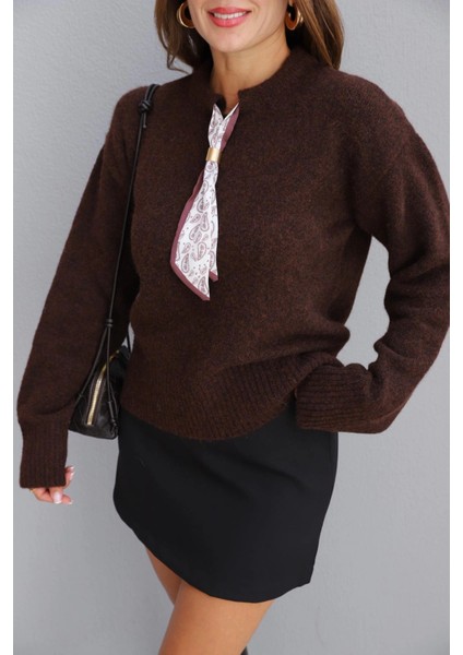 Kahve Yaka Fular Detay Kazak fiyatları