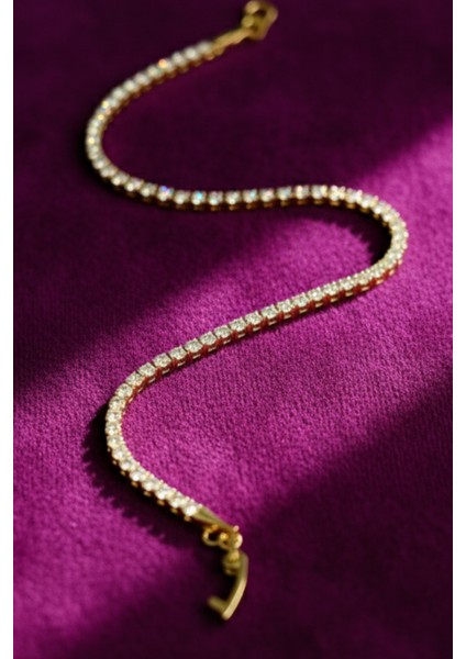 Su Yolu Model Çelik Kadın Bileklik – Altın Renk, Taşlı Şık Tasarım