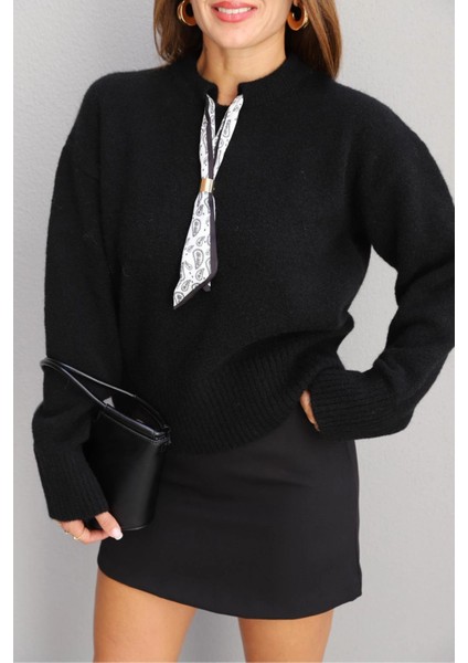 Siyah Yaka Fular Detay Kazak fiyatları