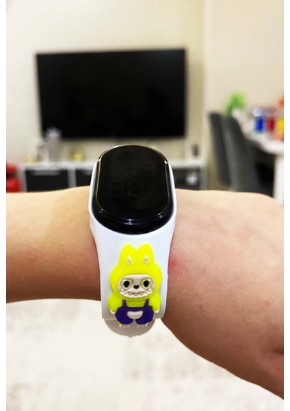 Labubu Figürlü Beyaz Renk Çocuk LED Kol Saati Dokunmatik (Akıllı Saat Değildir) SU-1238 fiyatları