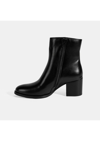Kadın Siyah Kalın Topuklu Deri Bot modelleri