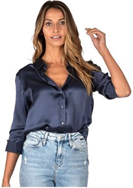 Kadın Beyaz Saten Gömlek Düz Renk Truvakar Kol Şık ve Rahat Stil