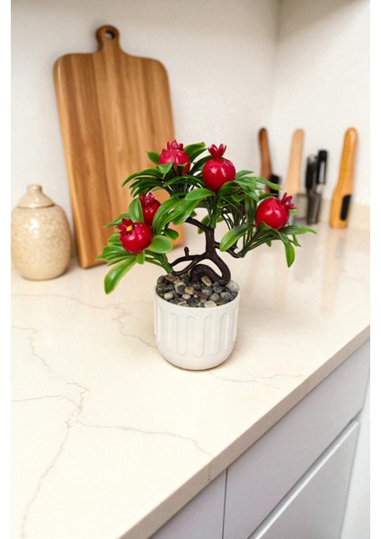 Beyaz Saksıda Çakıl Taşlı Yapay Nar Ağacı