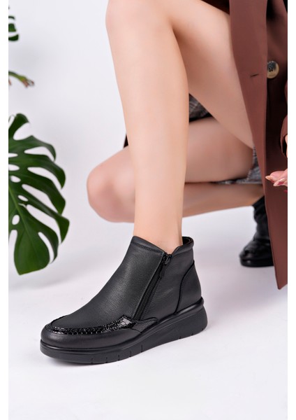 Kadın Siyah Anatomik Taban Bot
