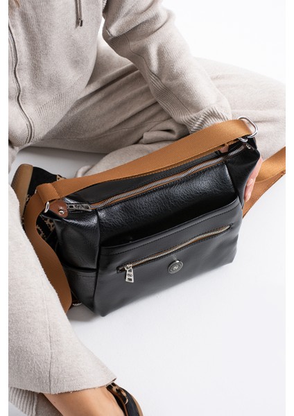 Kadın 4 Bölmeli Suni Yumuşak Deri Omuz ve Sırt Çantası fırsatları