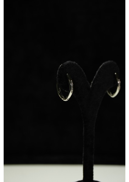 Zirkon Taşlı Minimal Çelik Küpe indirimleri