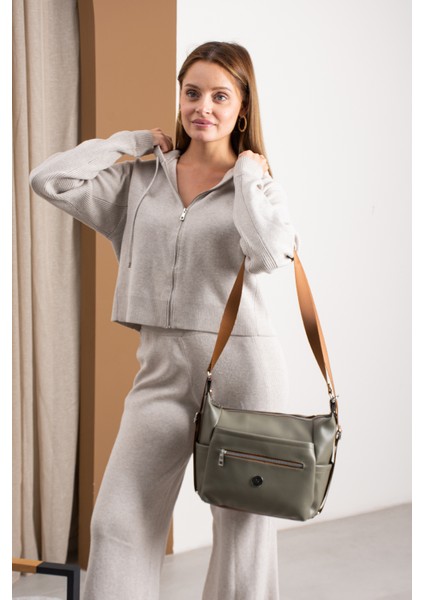 Kadın 4 Bölmeli Suni Yumuşak Deri Omuz ve Sırt Çantası modelleri