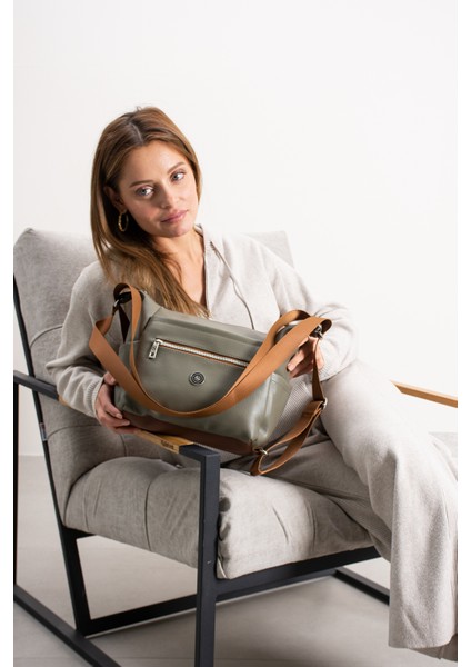 Kadın 4 Bölmeli Suni Yumuşak Deri Omuz ve Sırt Çantası fırsatları