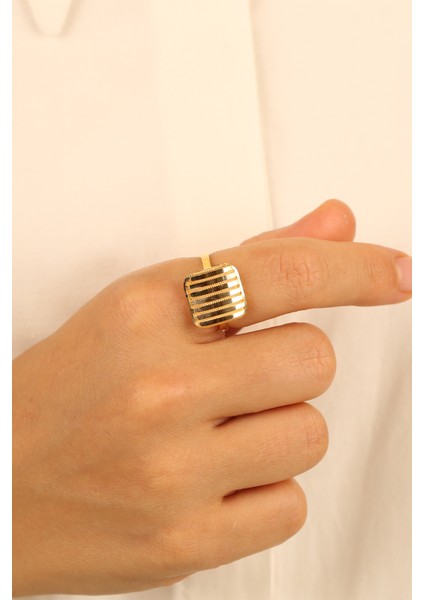 Ajda Model Modern Altın Yüzük ÇGKY0080 modelleri