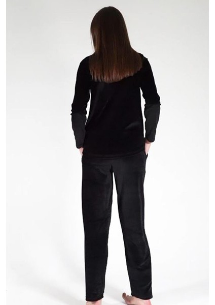 Kadın Siyah Renk Yarım Fermuarlı Kadife Kumaş Uzun Kollu Düz Paça Pijama Takımı C7T0N0603 fırsatları