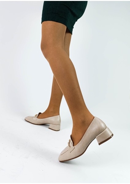 Bej Renk Kalın Topuklu Tokalı Kadın Topuklu Ayakkabı modelleri